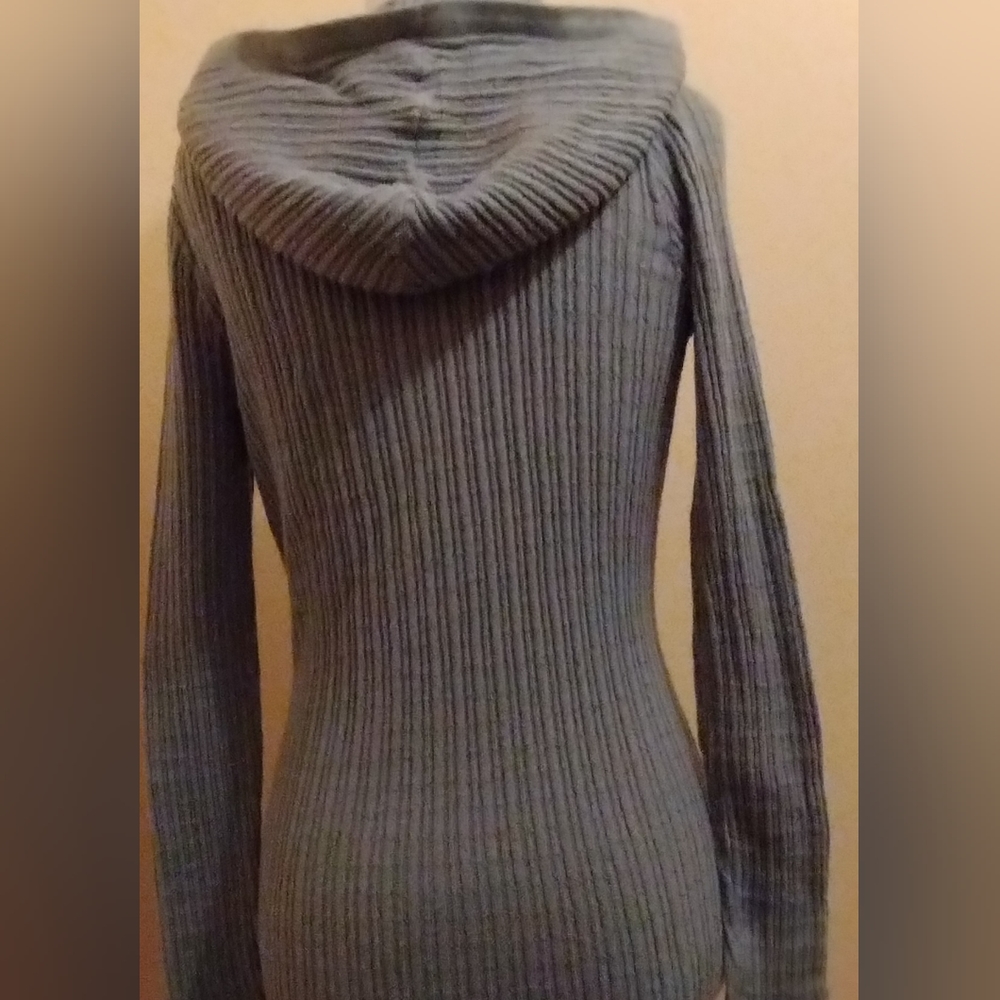 Axcess - Picture 2 of 2